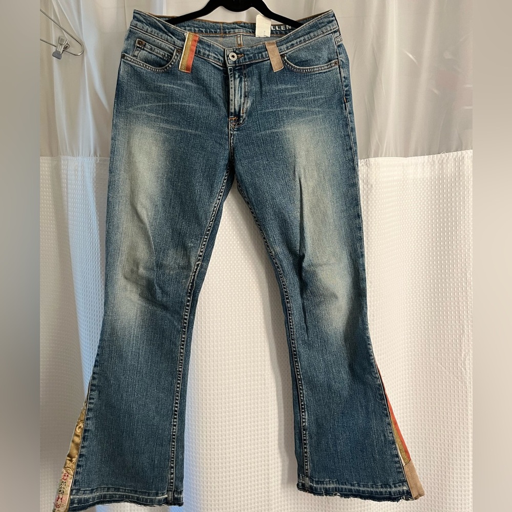 Allen B size 31 bootcut jeans with fabric